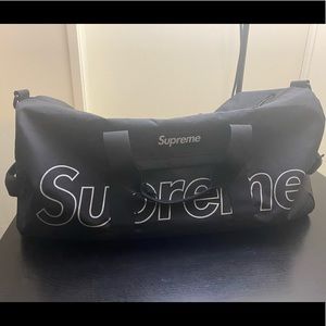 Supreme FW 18 Duffel Bag New